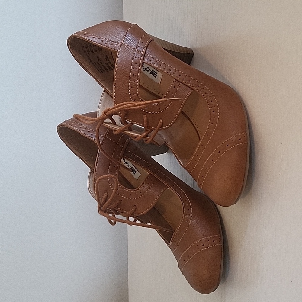 American Eagle Shoes
